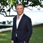 B25_Jamaica_Daniel_Craig_Nicola_Dove-Rushard_Weir_1