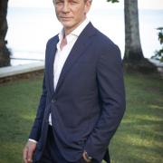 B25_Jamaica_Daniel_Craig_Nicola_Dove-Rushard_Weir_2