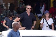 B25_Jamaica_BTS_010_SplashNews