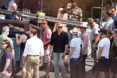 B25_Jamaica_BTS_012_SplashNews