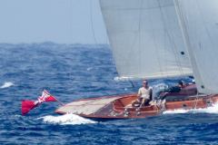 B25_Jamaica_BTS_045_SplashNews