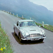 007-Contra-Goldfinger_2