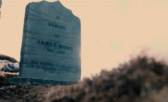 Lápide James Bond