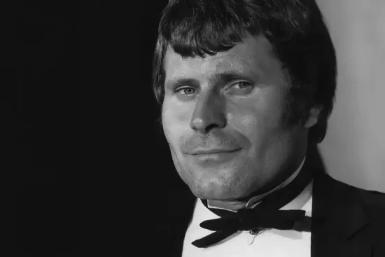 Bruce Glover