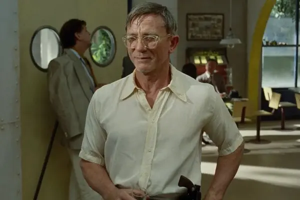 Daniel Craig